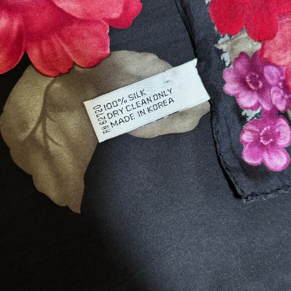 Vintage Oscar de la Renta silk scarf black red pink floral long rectangle drama - Picture 7 of 8